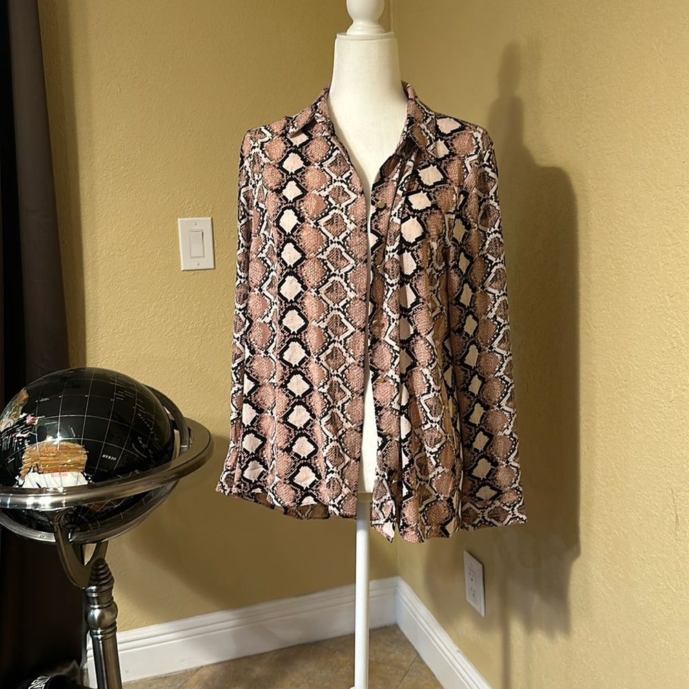 Pink & black snakeskin looking top